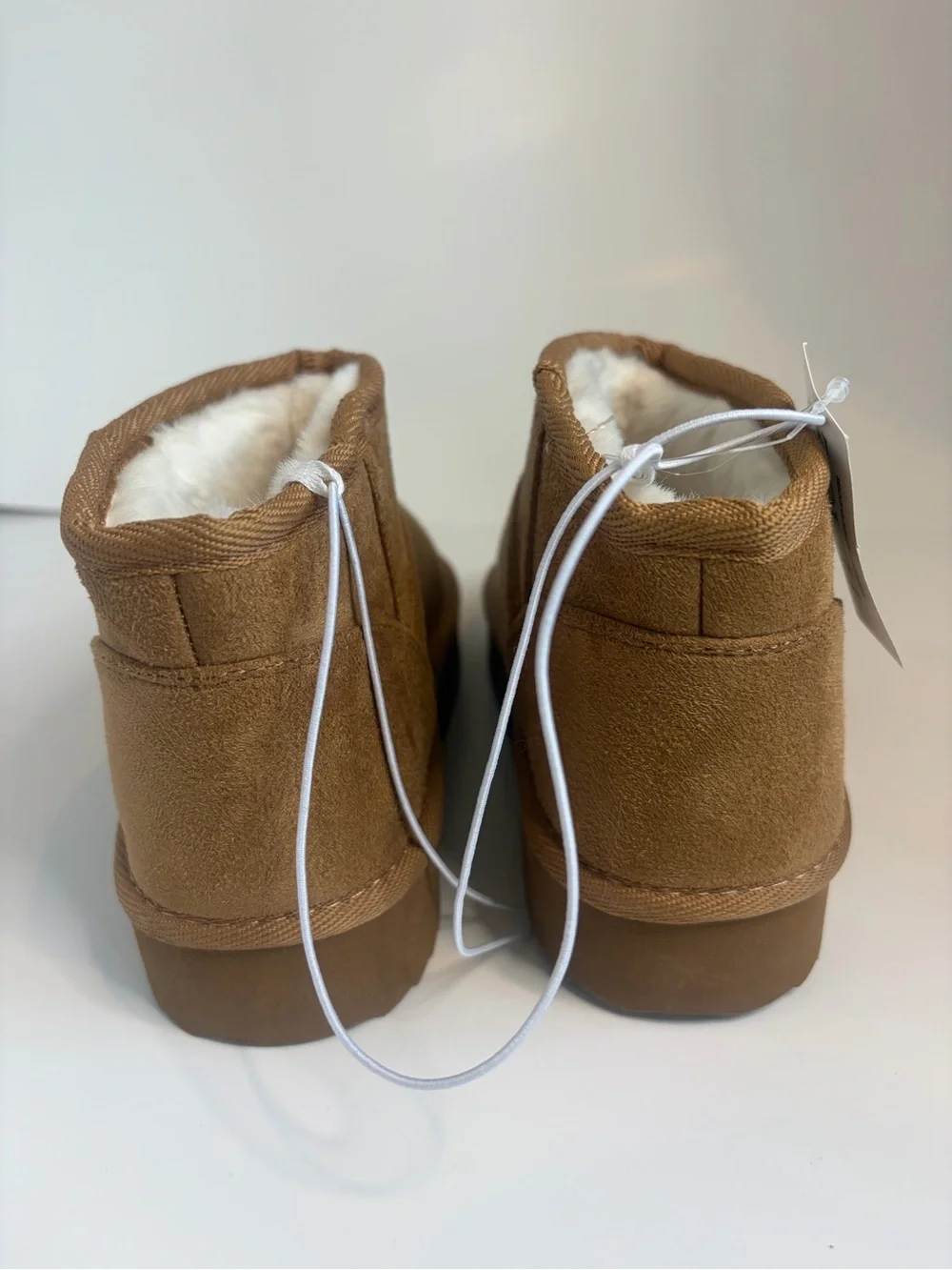 NWT Girls Boots low platform Faux-Shearling low Slip-on Booties Tan Size 3